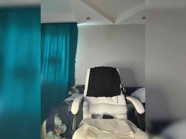 Eva-Bella webcam