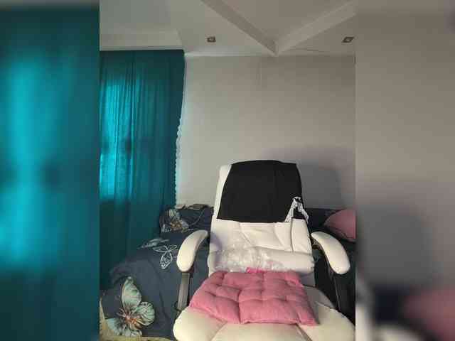 Eva-Bella webcam