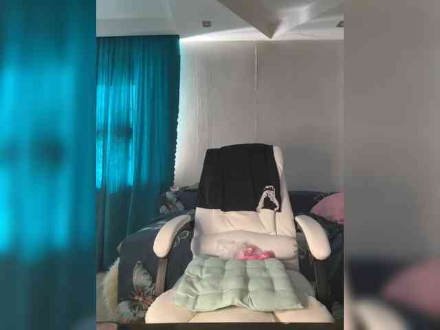 Eva-Bella webcam