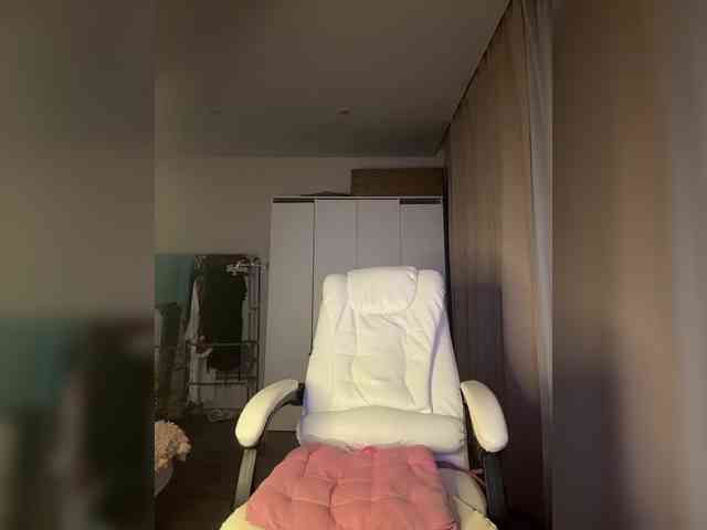 Eva-Bella webcam
