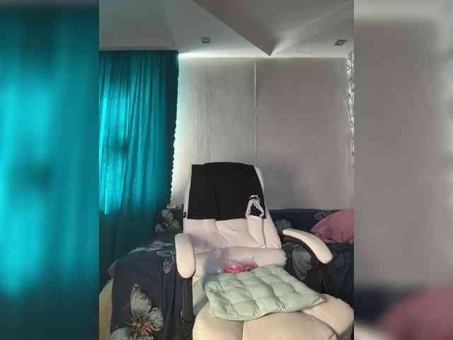 Eva-Bella webcam