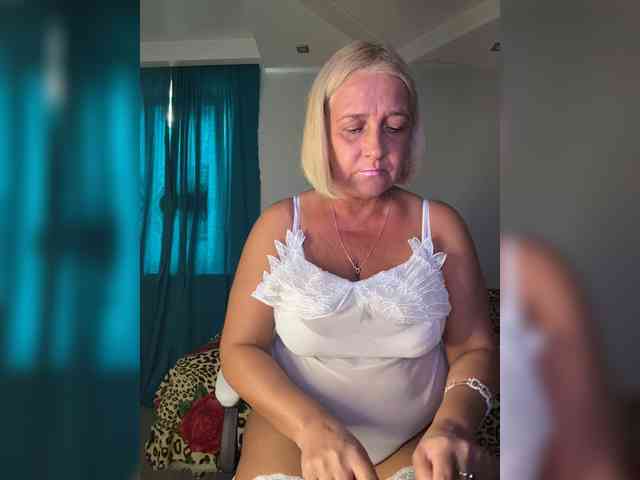 Eva-Bella webcam