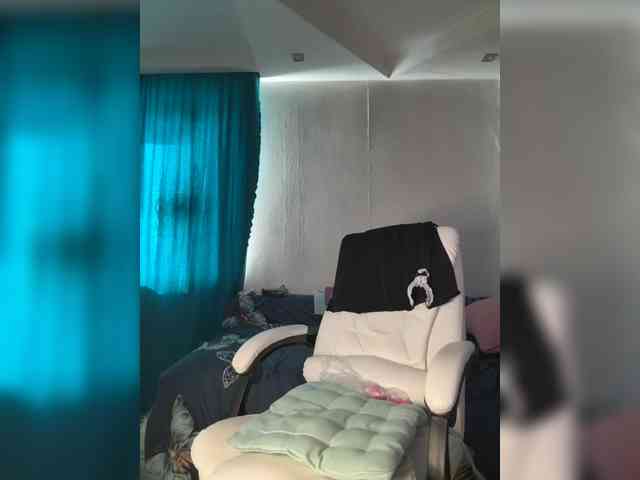 Eva-Bella webcam
