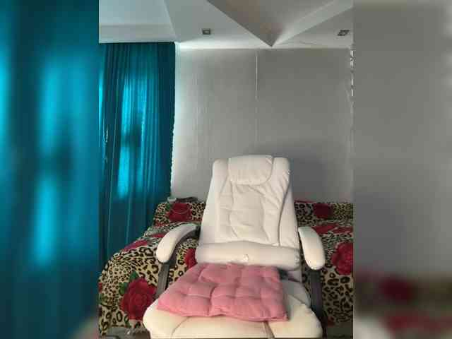 Eva-Bella webcam