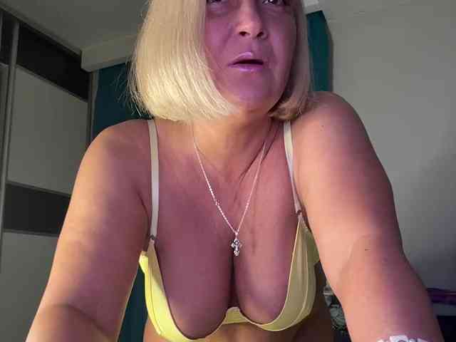 Eva-Bella webcam