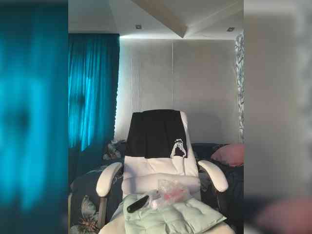 Eva-Bella webcam
