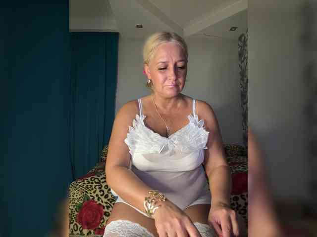 Eva-Bella webcam