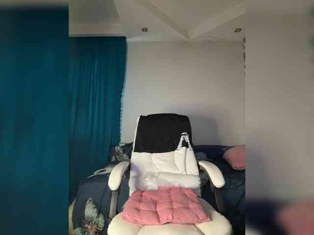 Eva-Bella webcam