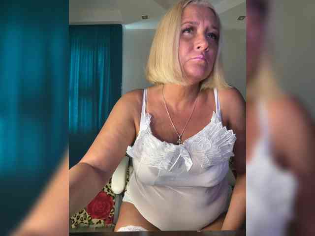 Eva-Bella webcam