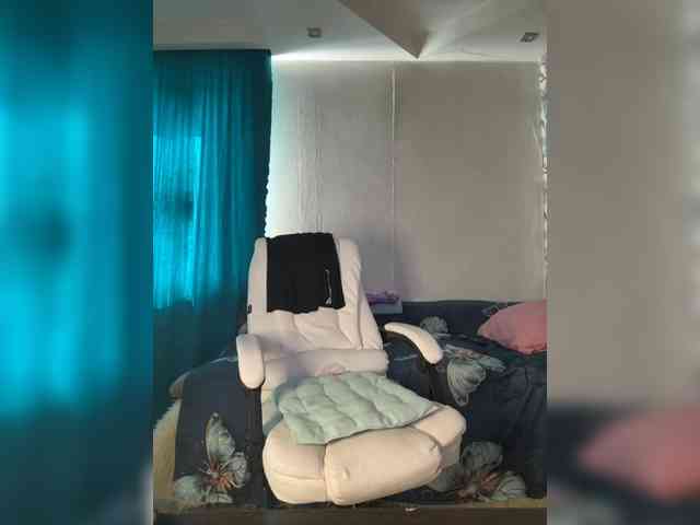 Eva-Bella webcam