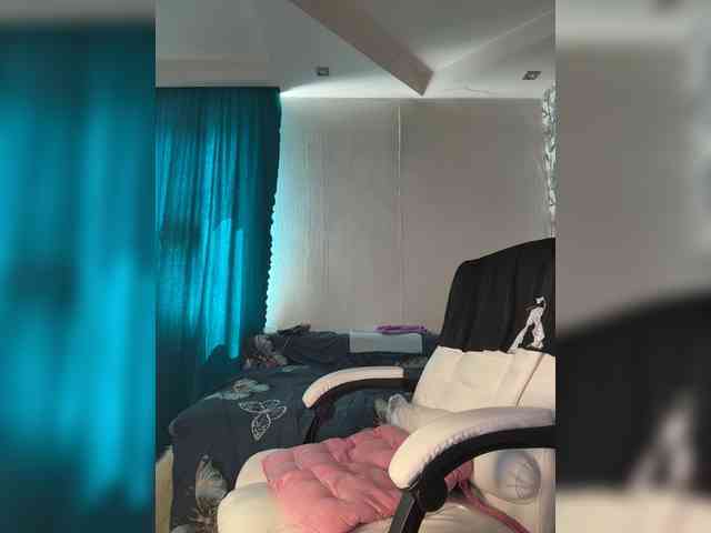 Eva-Bella webcam