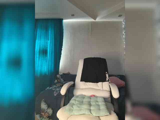 Eva-Bella webcam