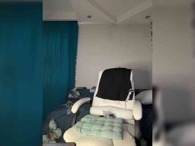 Eva-Bella webcam