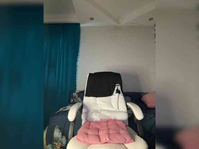 Eva-Bella webcam