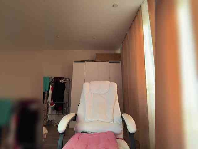 Eva-Bella webcam