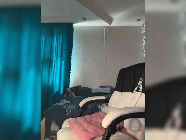 Eva-Bella webcam