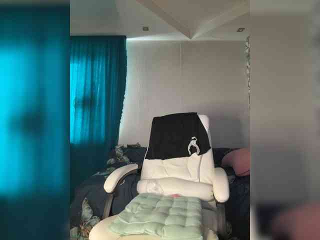 Eva-Bella webcam
