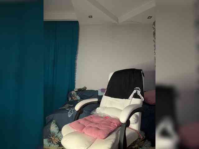 Eva-Bella webcam