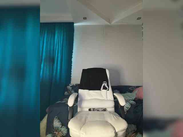 Eva-Bella webcam