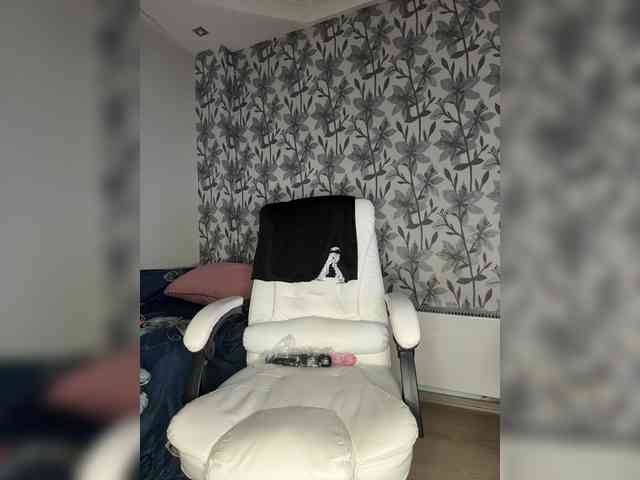Eva-Bella webcam
