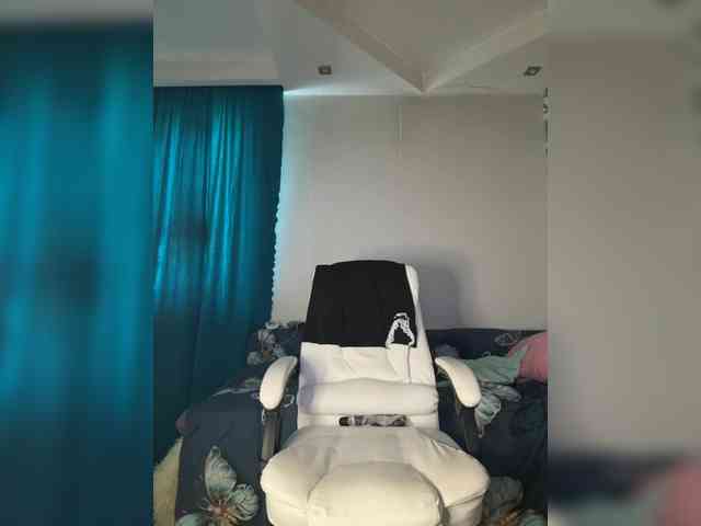 Eva-Bella webcam