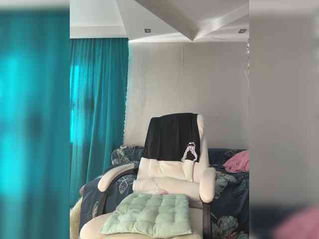 Eva-Bella webcam