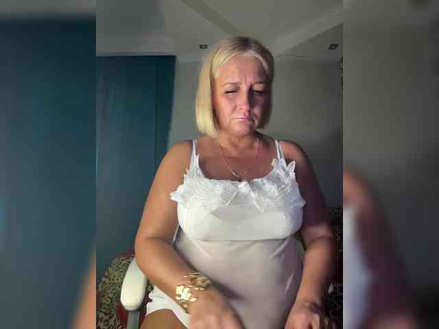 Eva-Bella webcam