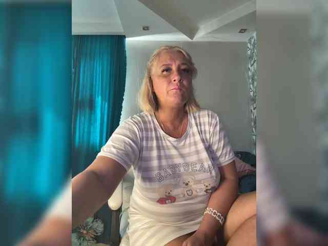 Eva-Bella webcam