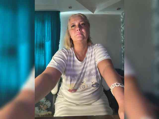 Eva-Bella webcam