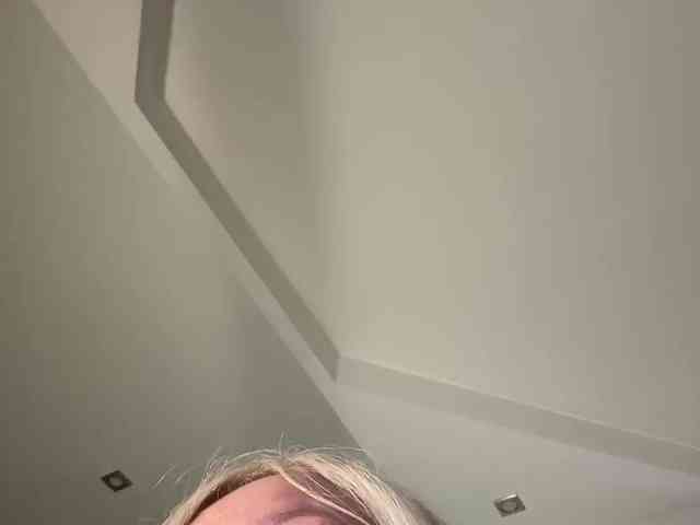 Eva-Bella webcam