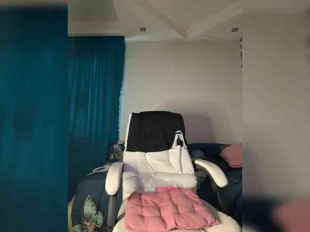 Eva-Bella webcam