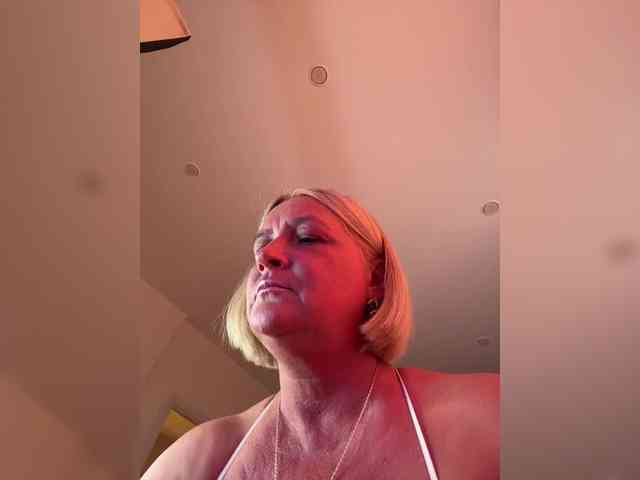Eva-Bella webcam