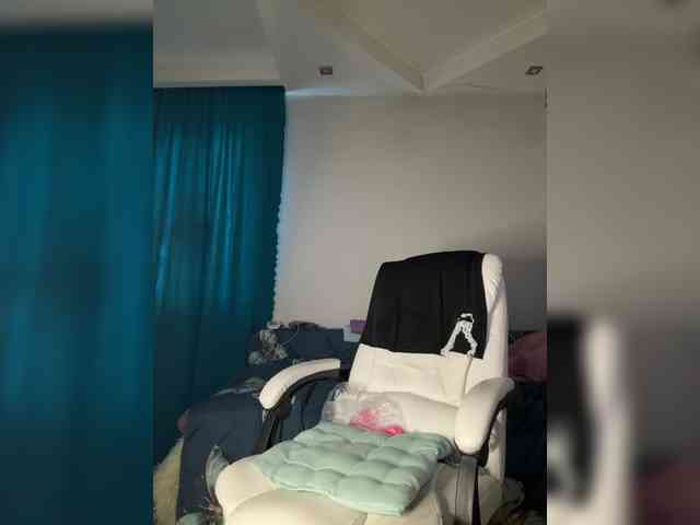 Eva-Bella webcam