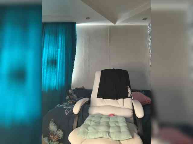 Eva-Bella webcam