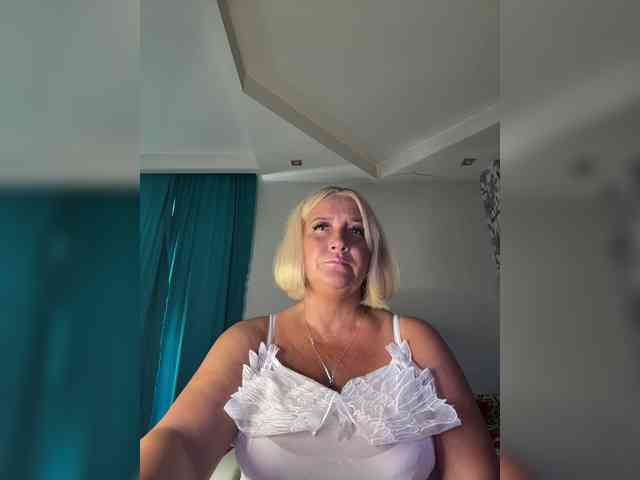 Eva-Bella webcam