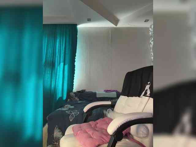 Eva-Bella webcam