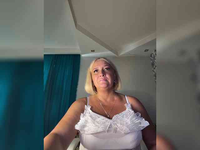 Eva-Bella webcam