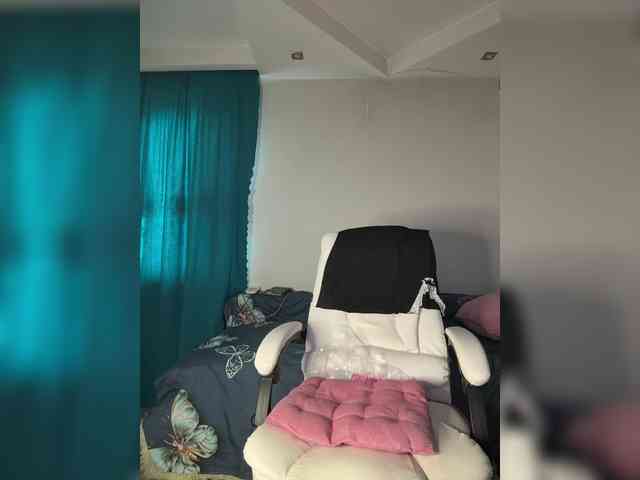 Eva-Bella webcam