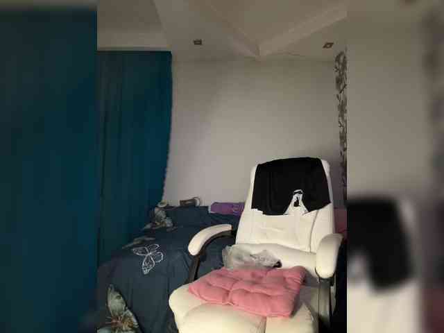 Eva-Bella webcam