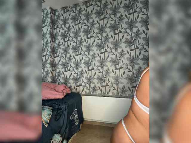 Eva-Bella webcam