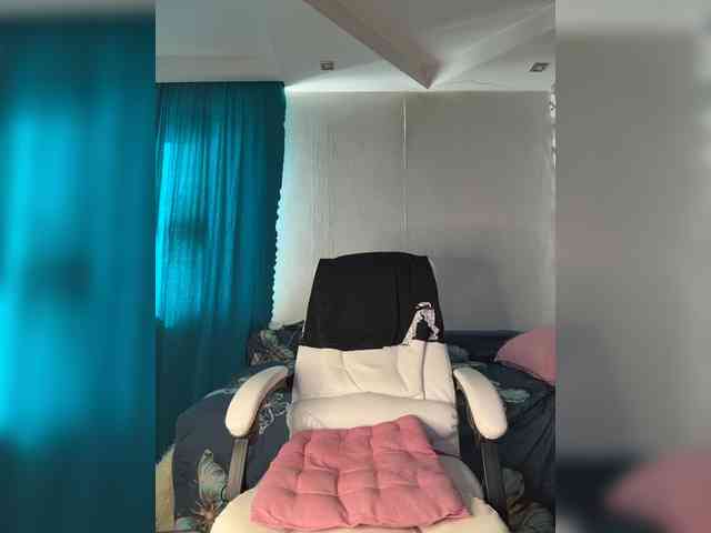 Eva-Bella webcam