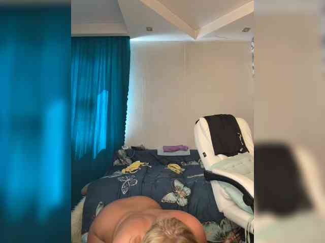 Eva-Bella webcam