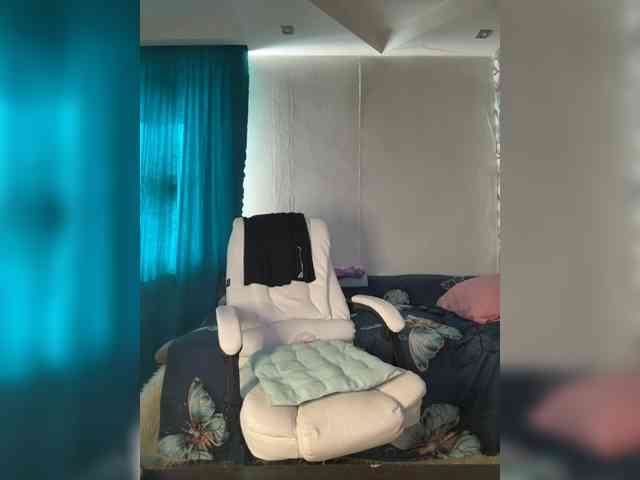Eva-Bella webcam