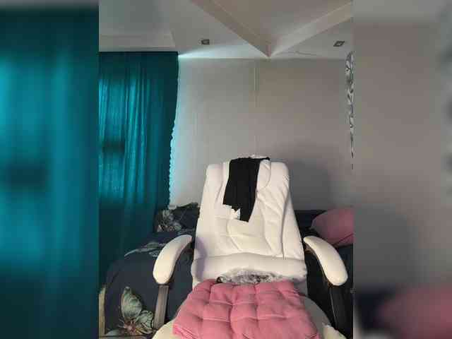Eva-Bella webcam