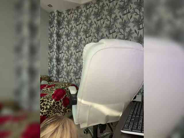 Eva-Bella Sex Cam Show