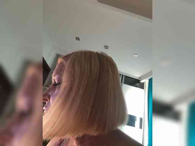Eva-Bella webcam