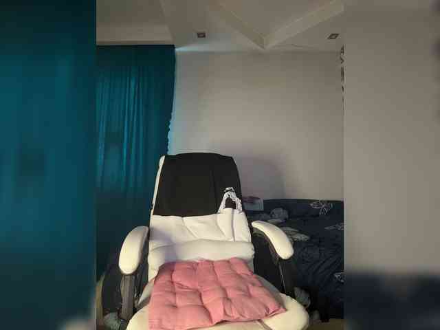 Eva-Bella webcam