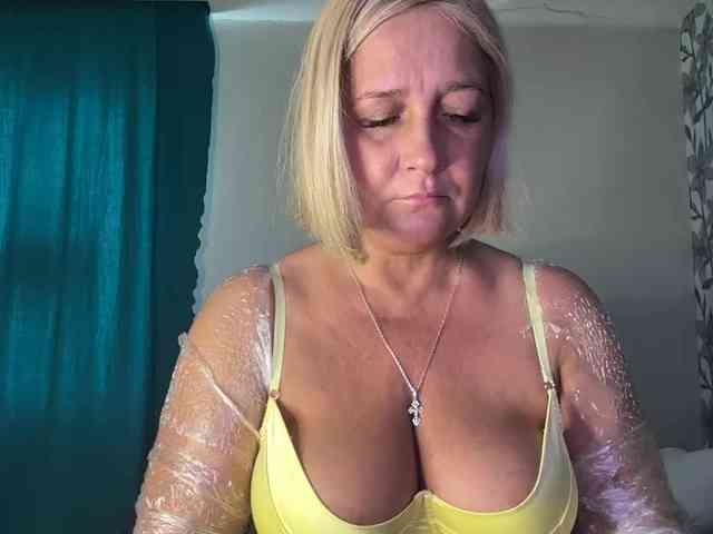 Eva-Bella webcam