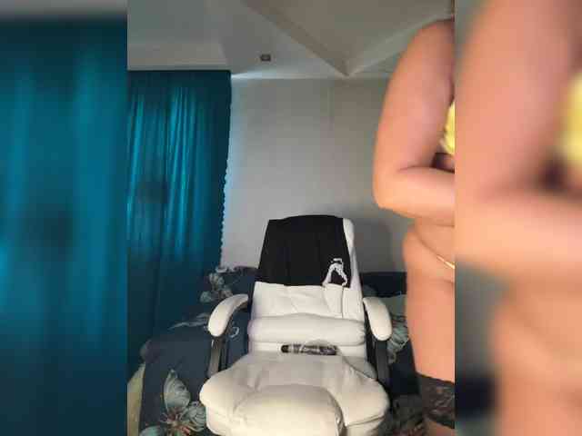 Eva-Bella webcam