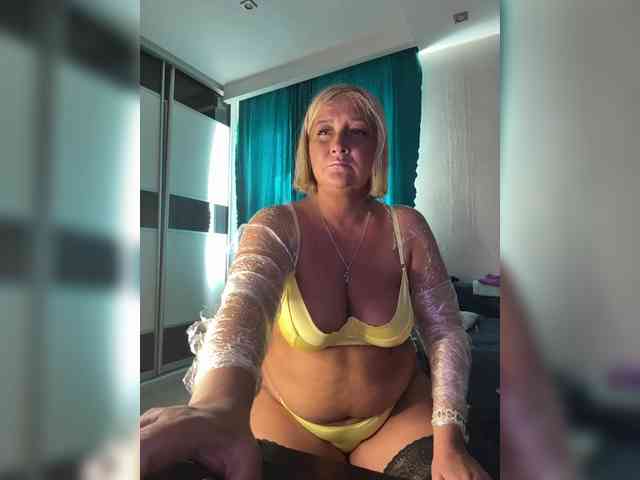 Eva-Bella webcam
